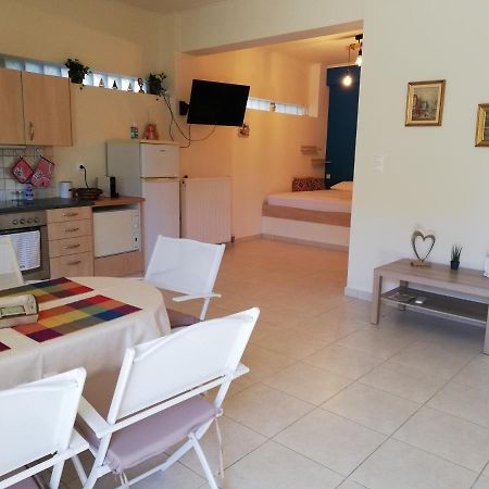 Althea Holiday Studio Agia Marina  Exterior photo