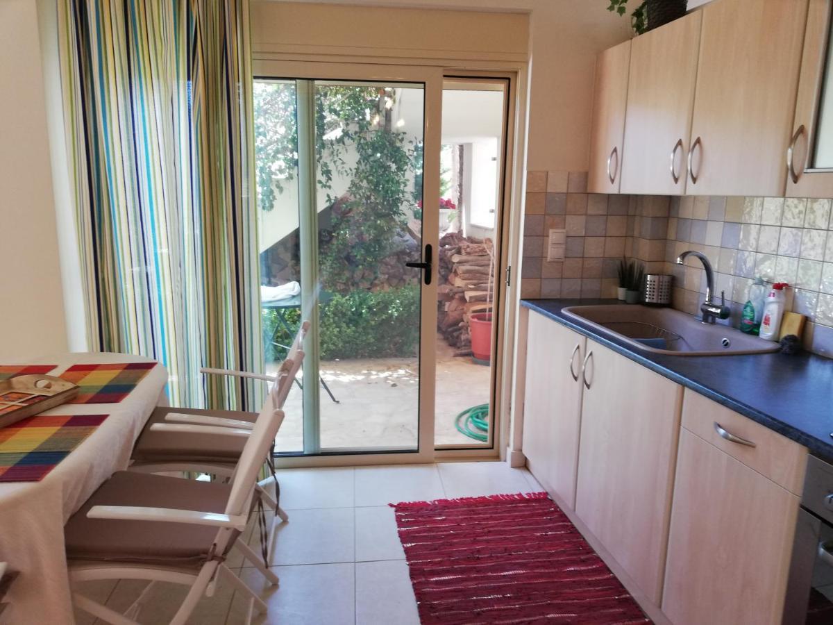 Althea Holiday Studio Agia Marina  Exterior photo