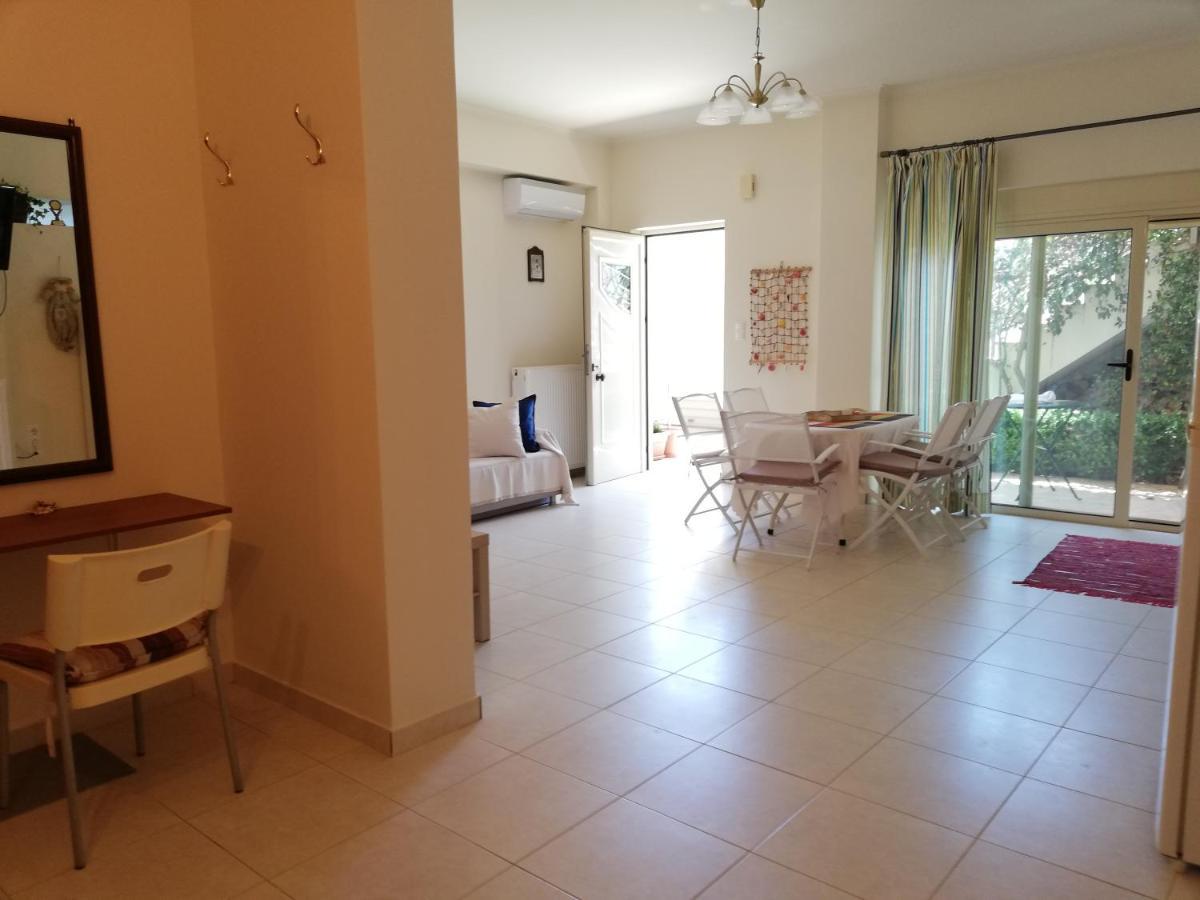 Althea Holiday Studio Agia Marina  Exterior photo